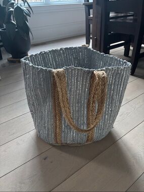 Woven bag